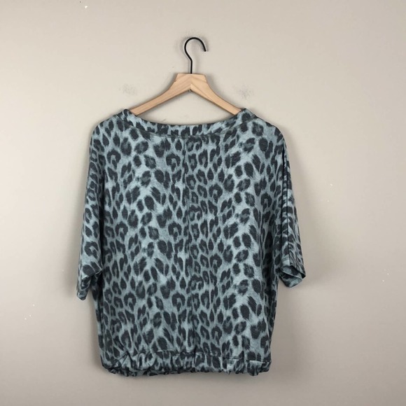 Peyton Jensen Gray Leopard Print Top (S) - Picture 5 of 7